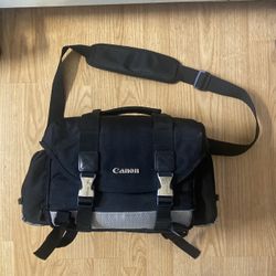 Canon 7-slot camera bag