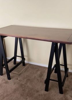 Pier 1 Desk