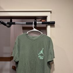 Travis scott x jordan collab tshirt