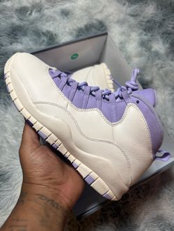 Jordan 11 size 9.5 men (women 11)