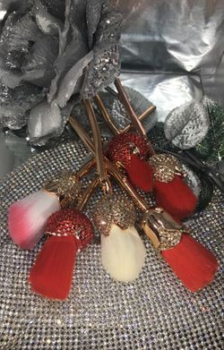 Brand New Rhinestone Rose Makeup Brush Set 6 pcs