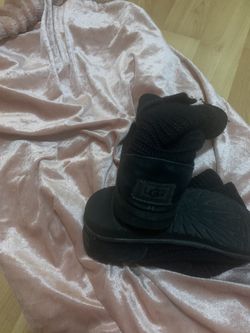 UGG size 3
