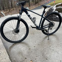 Trek Bike (Mens) 