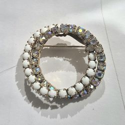 Beautiful Vintage Gold Toned Brooch With Milk Glass And Iridescent Rhinestones 