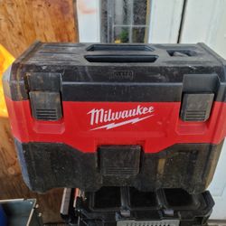 Milwaukee Vacuum 