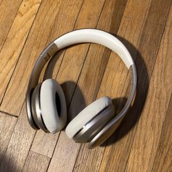 Samsung Level On Pro Wireless Headphones - Discounted!