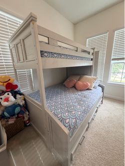 Bunk bed