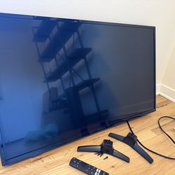 40” Insignia Smart TV