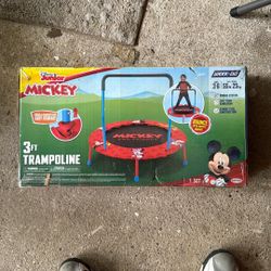 Trampoline Disney junior Mickey Ages 3-6