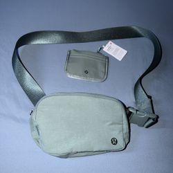 Lululemon Cross Bag