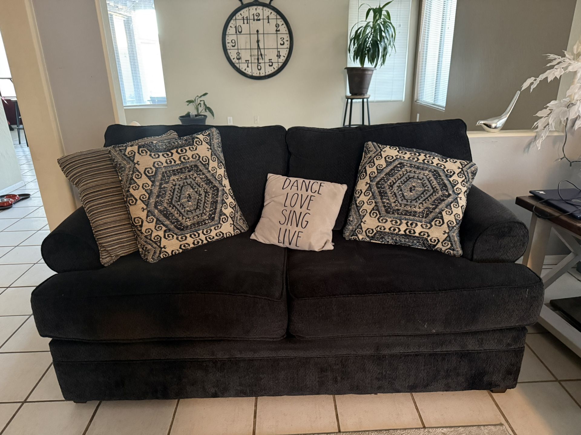 Sofa Set