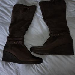 Lesley' Waterproof Suede Wedge Knee High Boot (Women)
UGG®
