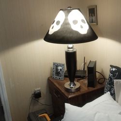 Skull Lamp