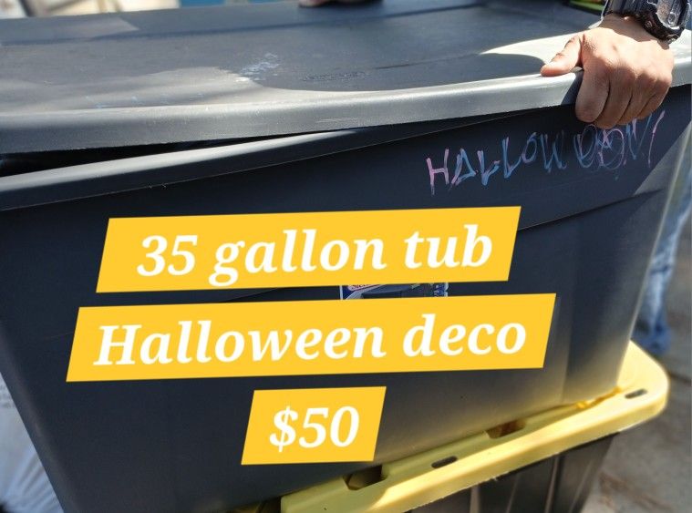 Halloween Tub $20