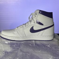 Wmns Air Jordans 1 High OG’s Court Purple 