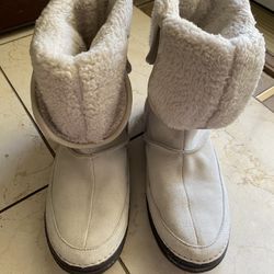 women’s white boots