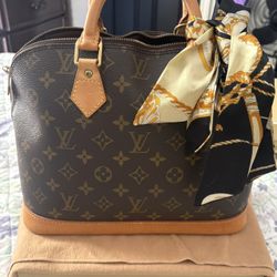 Louis Vuitton Purse