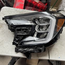 Gmc Terrain Left Headlight Lid Oem
