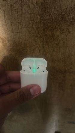 Barley used gen 1 AirPods
