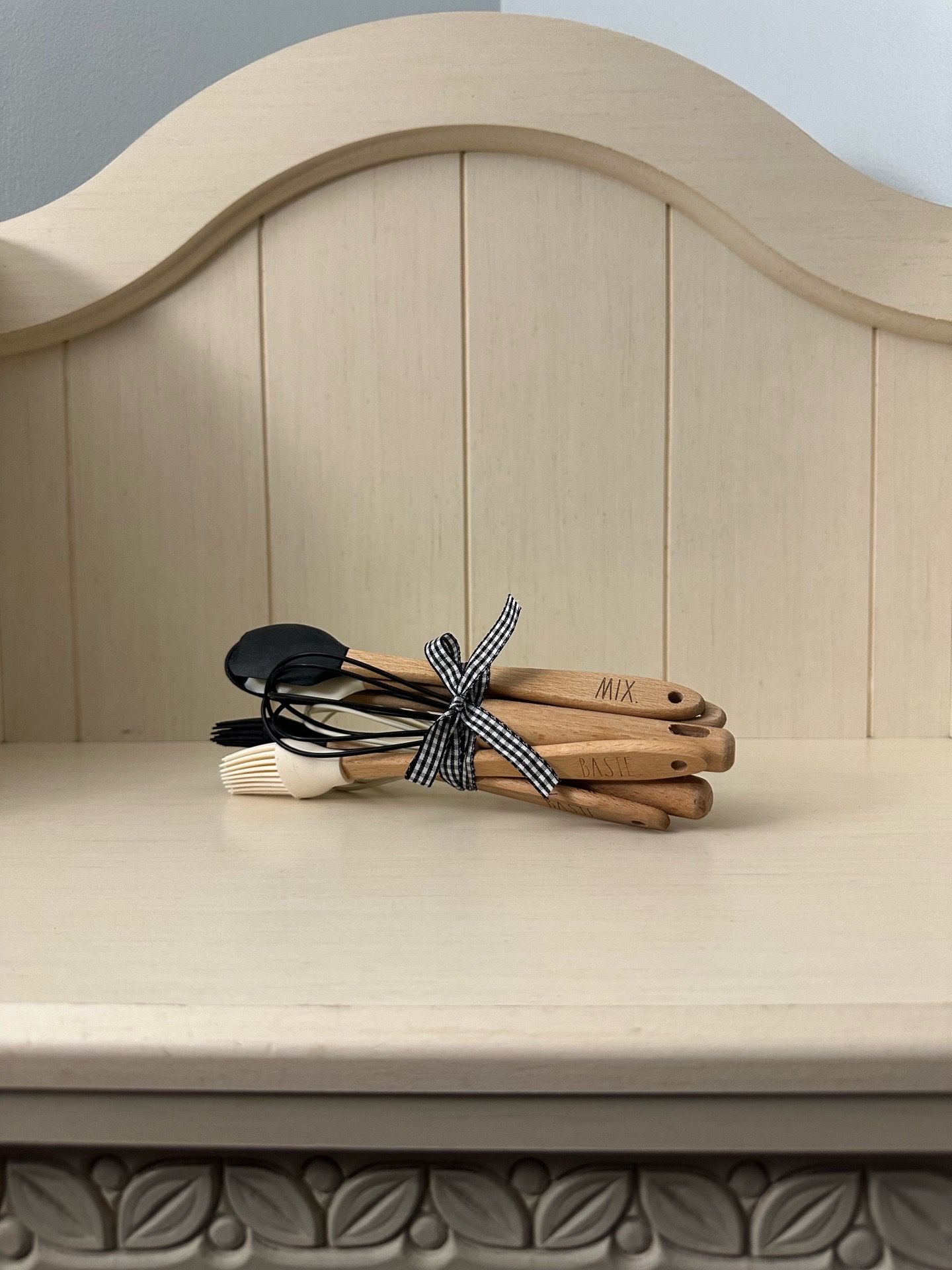 Wooden & Silicone Baking Utensils ๐ง๐ฐ