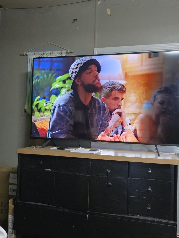 65" Samsung Tv
