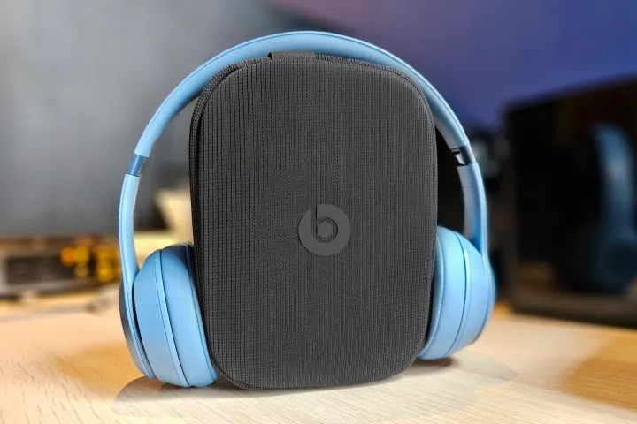 Beats Solo 4