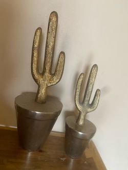 Decor cactus sculptures