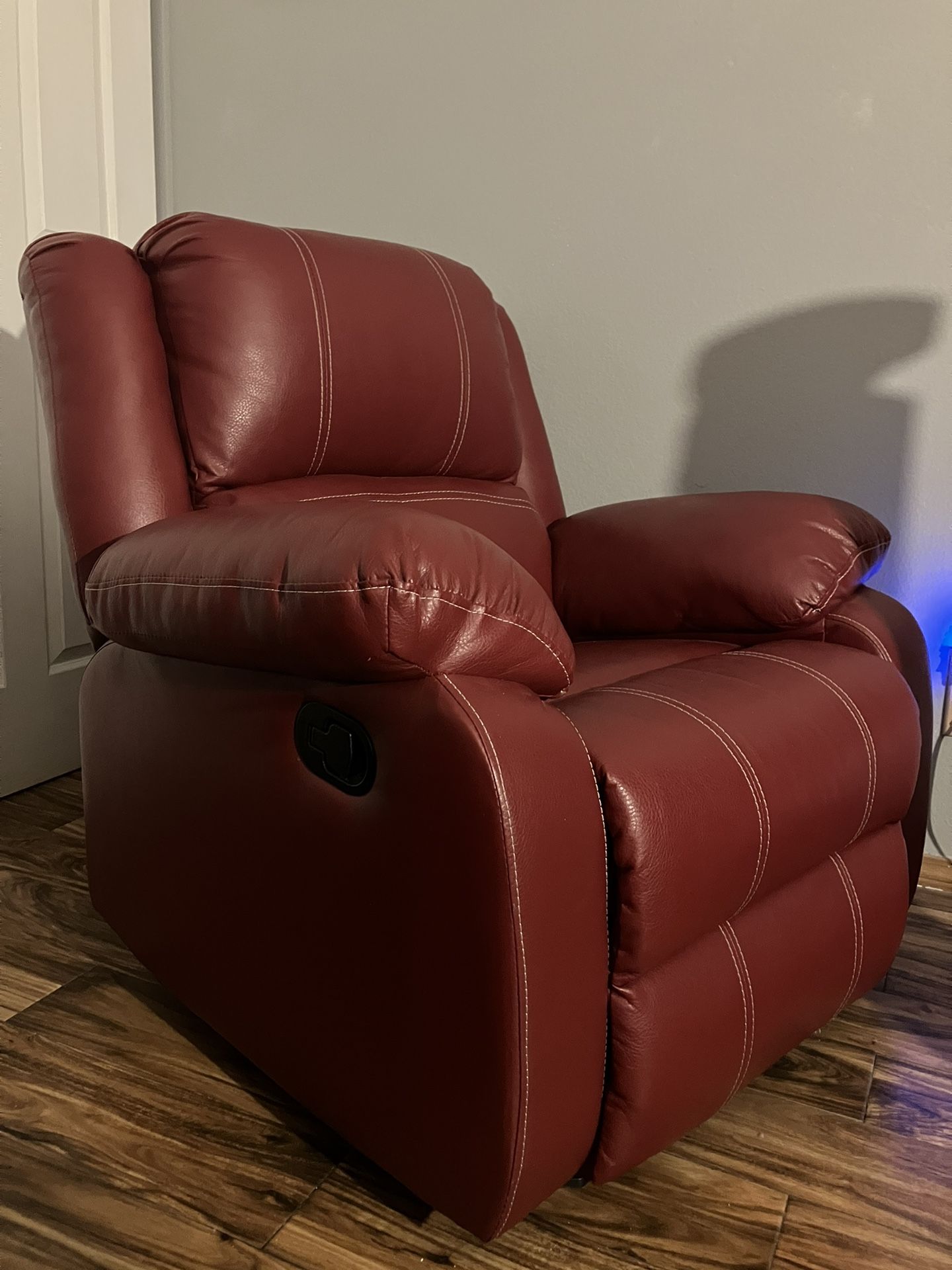 Red Leather Recliner for Sale in North Las Vegas, NV OfferUp