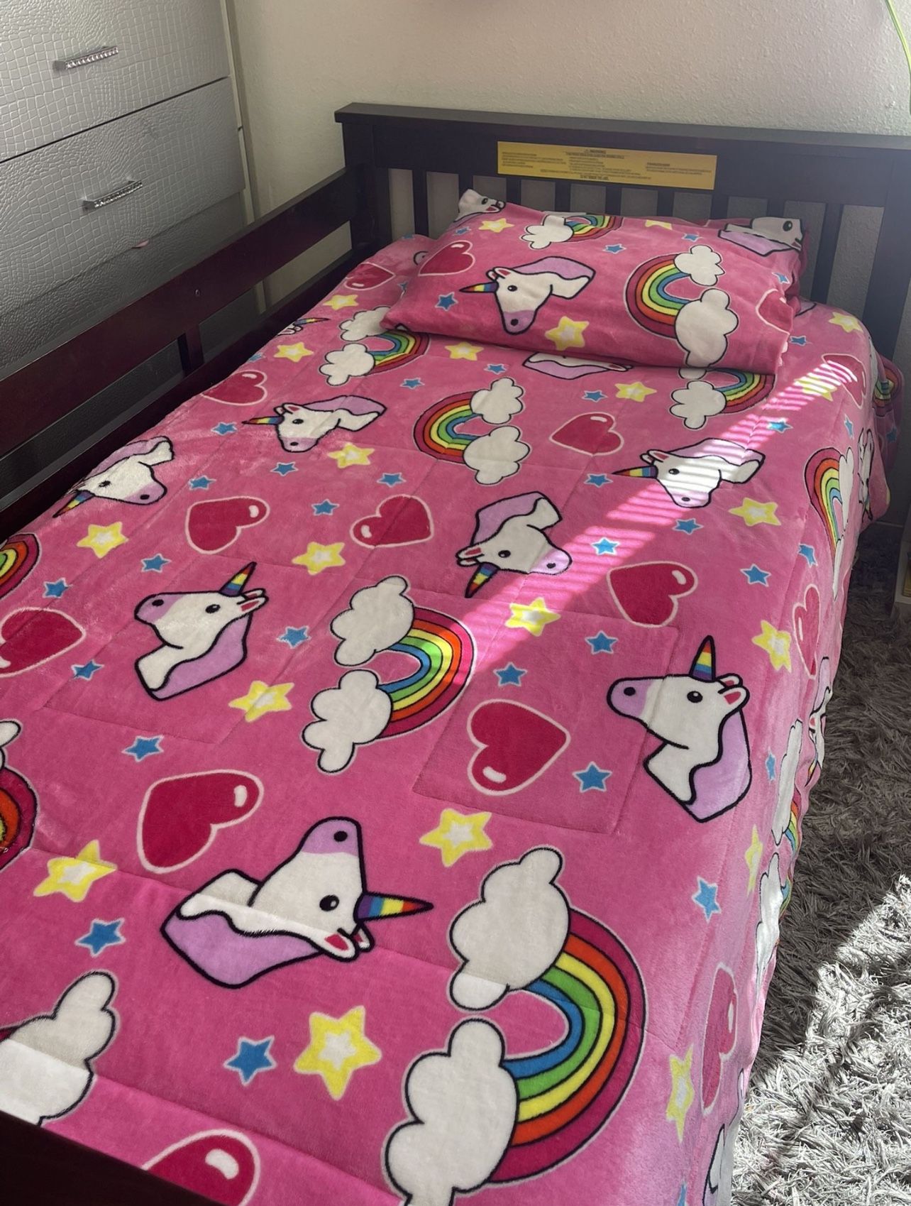 Twin Bed