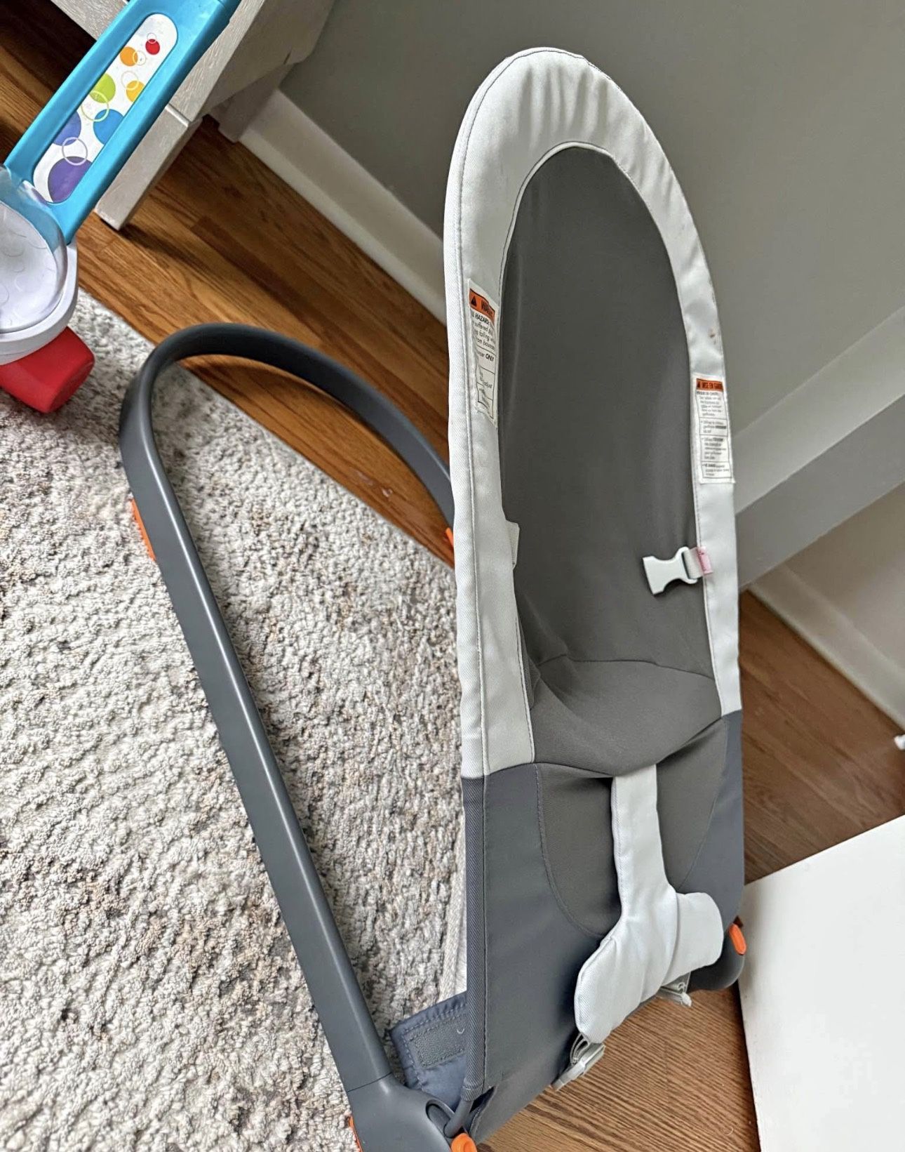 Boon Slant Portable Lightweight Folding Baby Bouncer Seat (NEW BARELY USED)