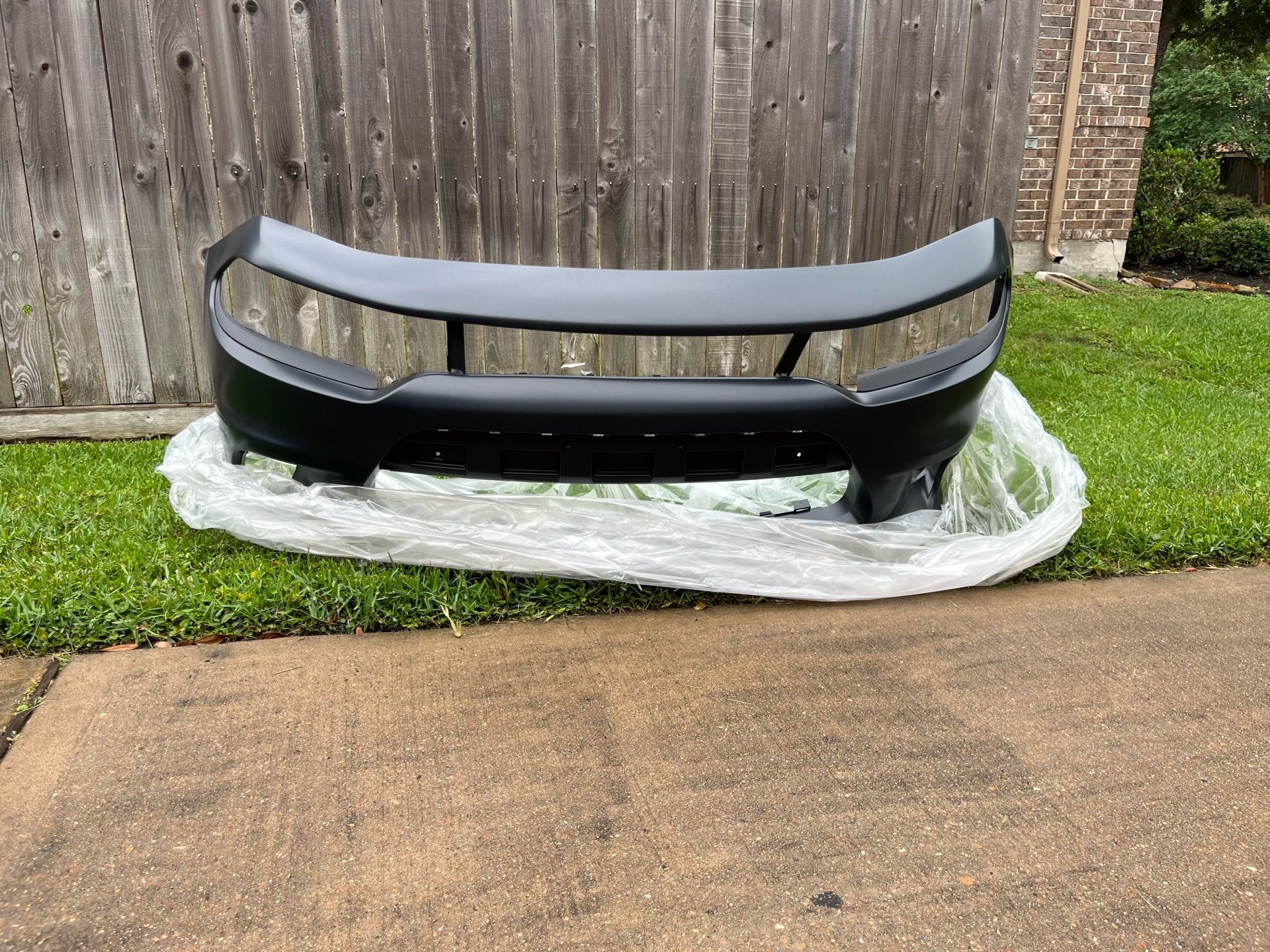 SRT FRONT BUMPER AND HOOD FRONT END KIT