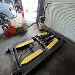 Hydralic Car Lift 