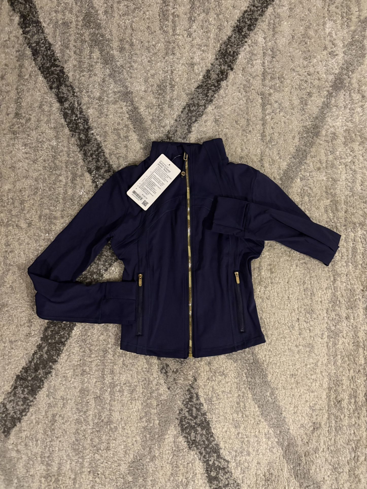 Lululemon Define Cropped Navy Blue Set