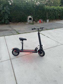 Fast Comfortable electric scooter with sit
