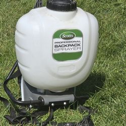 Scotts Professional Backpack Sprayer, specifically the 4-gallon model with a "No-Leak" design. 