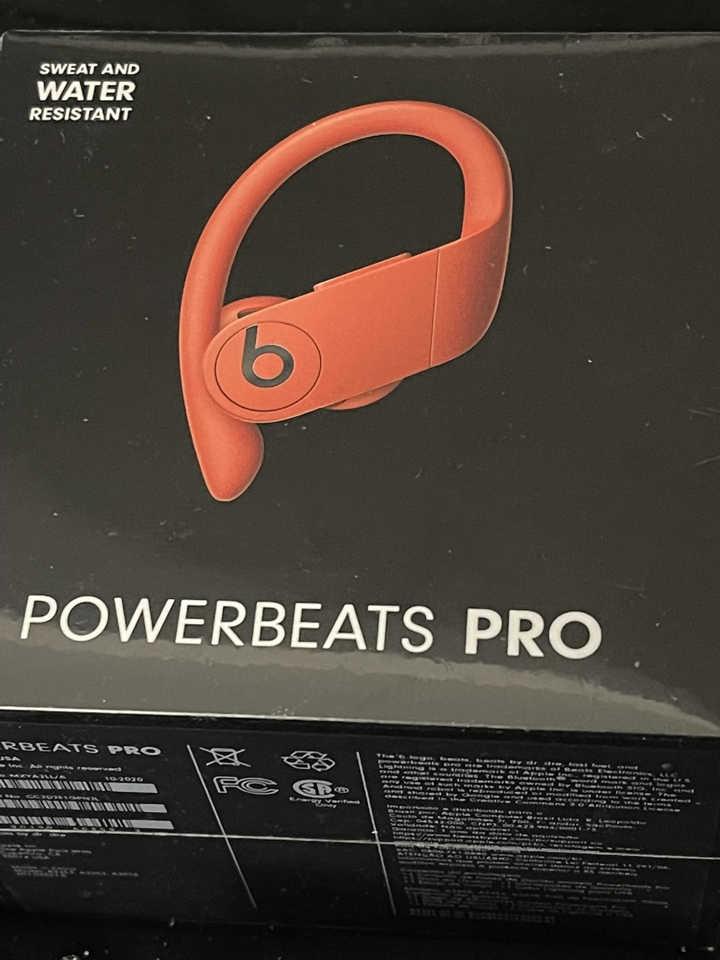 Powerbeats Pro “Lava Red”