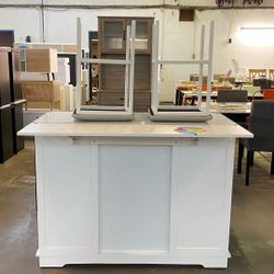 🍽 Kitchen Island with Extendable Dining Table – $200 • 🏡 81.7” extendable design — doubles as a kitchen island + dining table for extra seating • 🧰