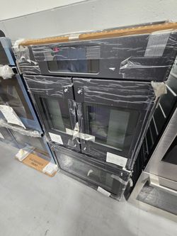 Brand New GE Cafe Black Stainless Steel French Door 30" Double Wall Oven