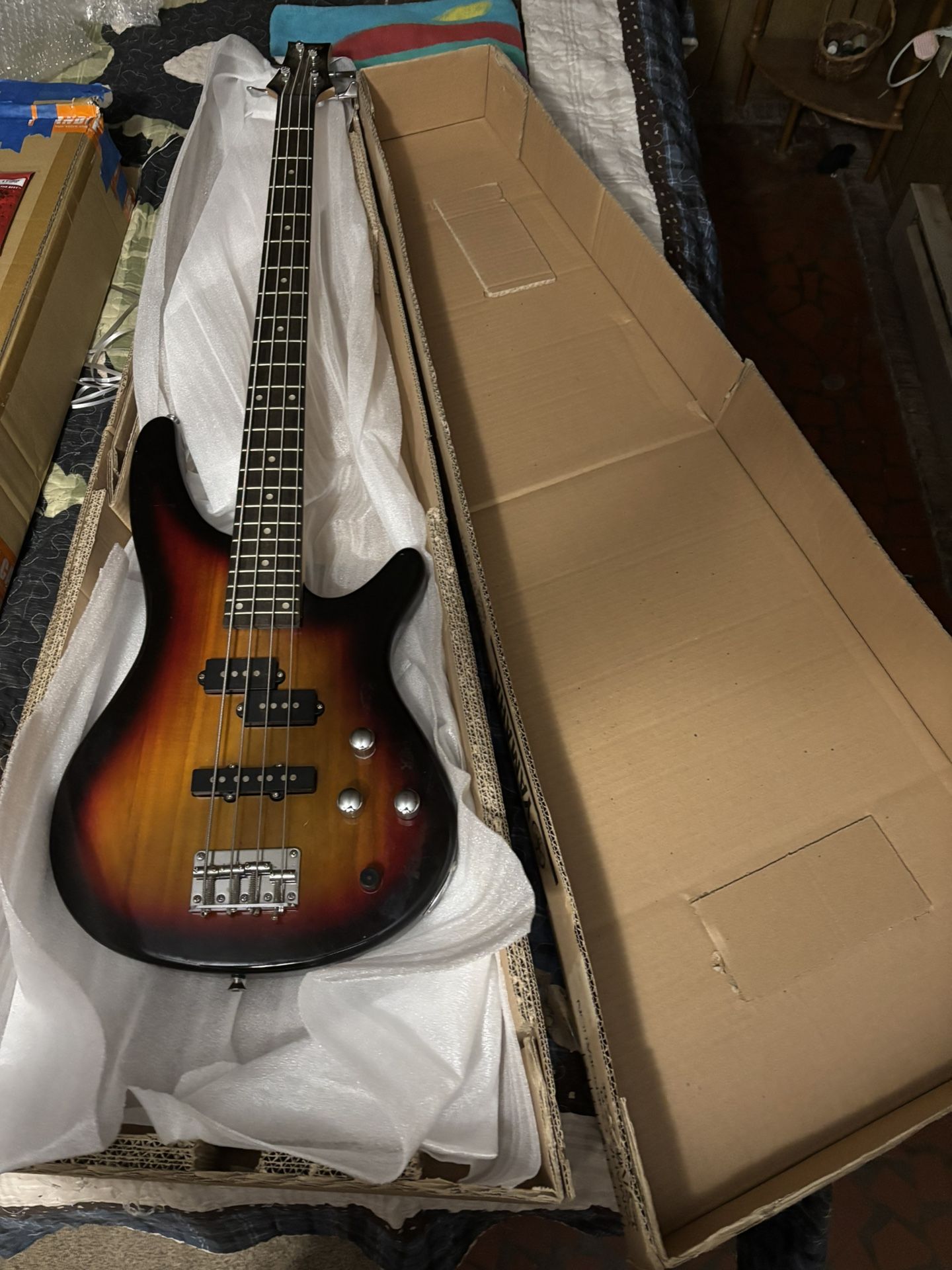 Glarry Sunburst Bass
