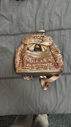 Disney Never Used Rose Gold With a Bow