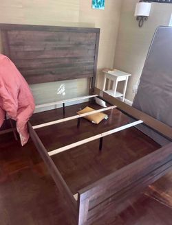 Queen Bed Frame – Solid Wood – Good Condition