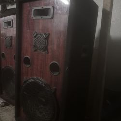 15in sub woof pro studio speakers 