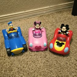 Disney Junior Mickey Mouse Deluxe Vehicle Set Mickey Minnie Donald