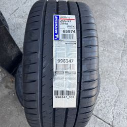 255/45/18 Michelin Pilot Sport 4s