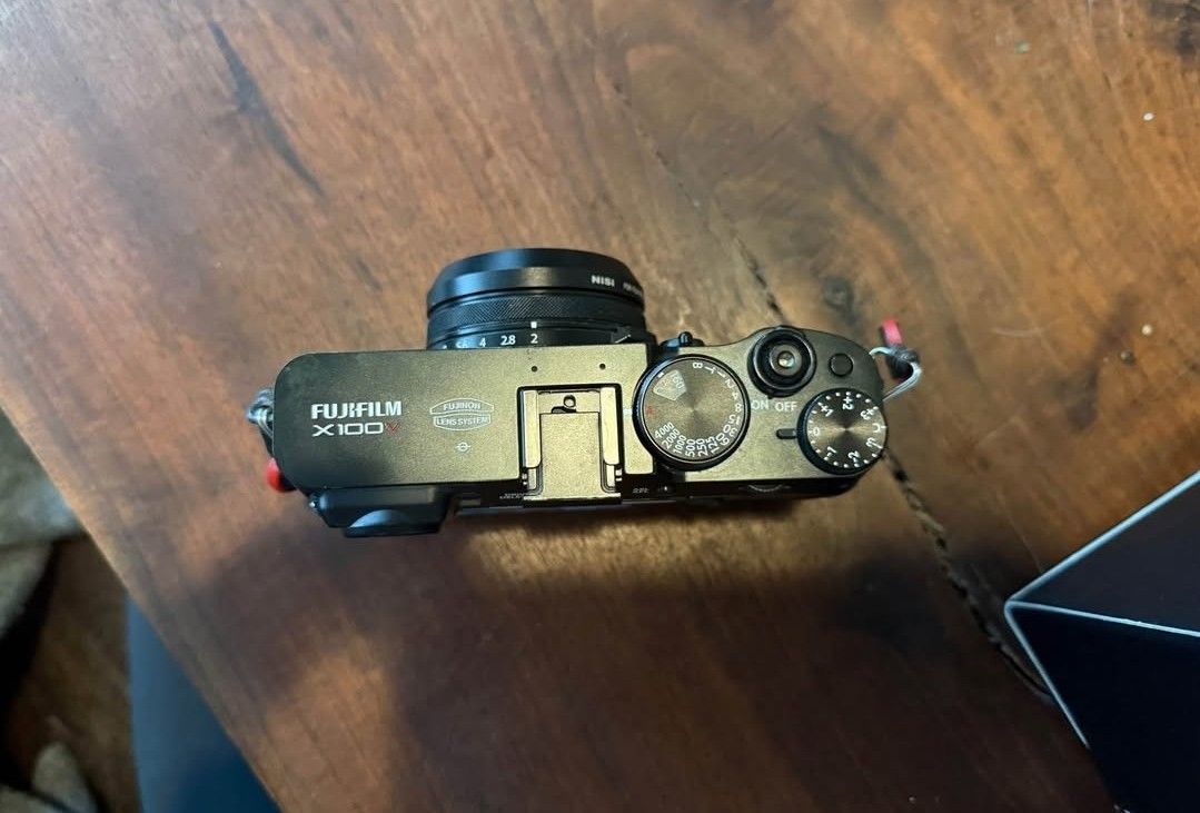 Fuji x100v
