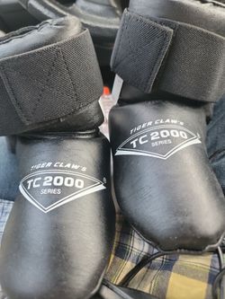 Tiger Claw TC2000 youth sparring shoes.