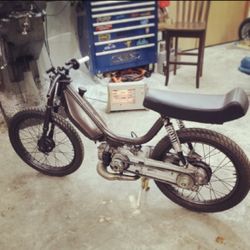 Honda Hobbit Moped 