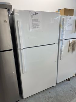 Garage ready 22 cu.ft top freezer refrigerator