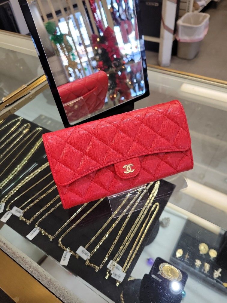 Chanel Caviar Wallet