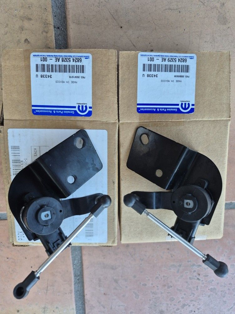 Ride Height sensor right and left front MOPAR